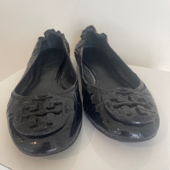 Tory Burch Reva Croc Embossed Ballet Flats - Picture 8 of 16